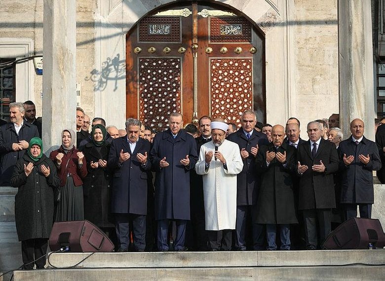 Restorasyonu tamamlanan Yeni Cami’nin açılışını Başkan Erdoğan yaptı