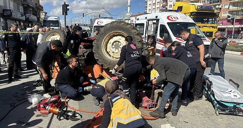 Uşak’ta 3 aracın karıştığı kazada 1 kişi yaralandı