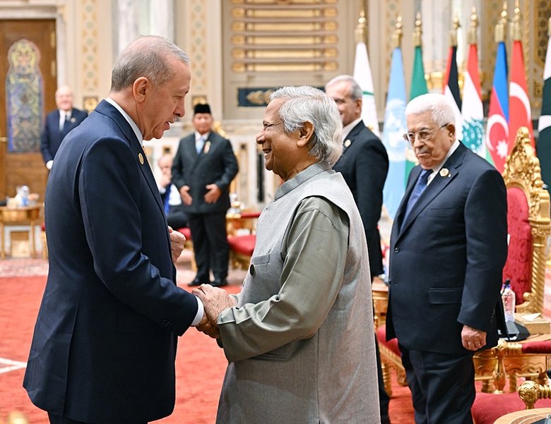 Başkan Recep Tayyip Erdoğan’dan Mısır dönüşü uçakta önemli açıklamalar