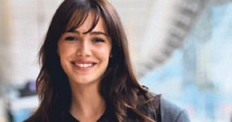 Güzel oyuncu Hafsanur ilgi odağı