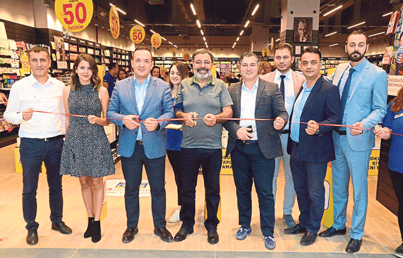 d r yeni magazasini acti ekonomi