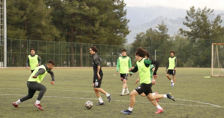 Denizlispor’un genç takımı Manisa FK maçına hazırlanıyor