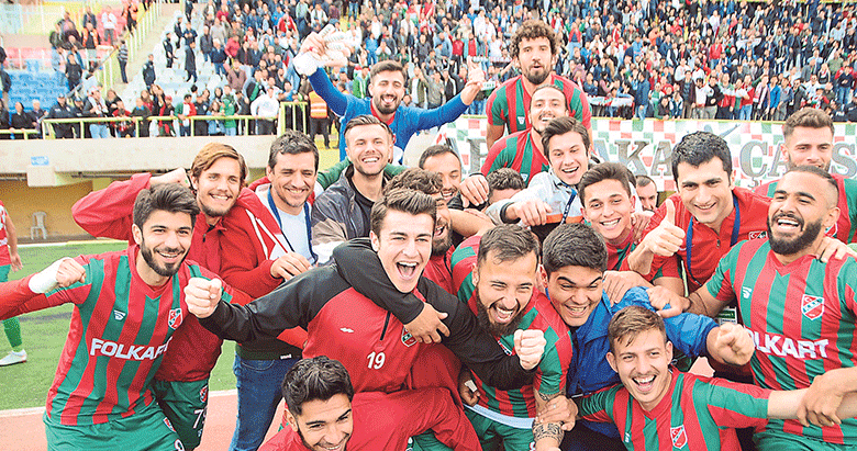 Kaf-Kaf yeni sezon için sahaya iniyor