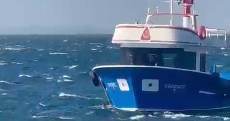 Balıkesir’de gezi teknesi alabora oldu! 1 kişi hayatını kaybetti