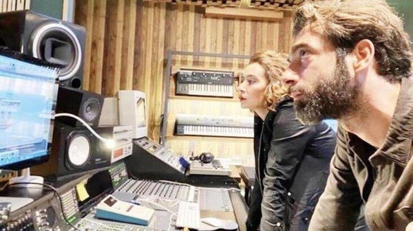 Şarkıcı Sıla oyuncu sevgilisi İlker Kaleli ile evleniyor mu?