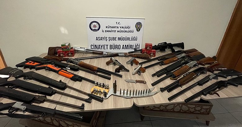 Kütahya’da sosyal medyada silah paylaşımlara 12 gözaltı