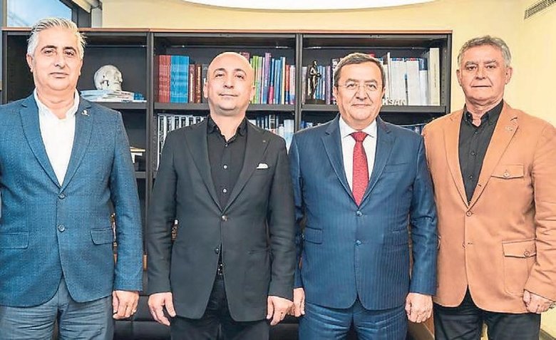 imamoglu-izmirde-aday-gorucu-mu-gorevlendirdi-1699899553920.jpeg