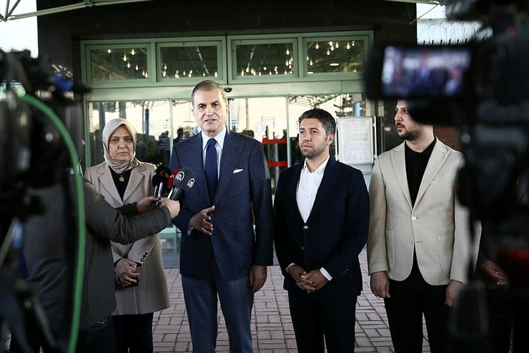 Siyasi yasakçılığın değil meydanların partisiyiz