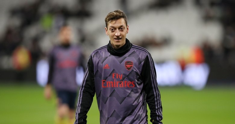 Mesut Özil’in açıklaması Çin’i korkuttu! Çin’de Arsenal - Manchester City maçı yayınlanmayacak