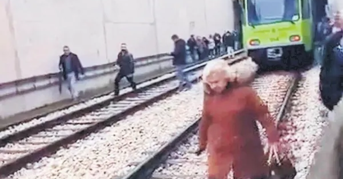 CHP'li belediyede skandal! Bayramda ne çöpler toplandı ne metrolar çalıştı