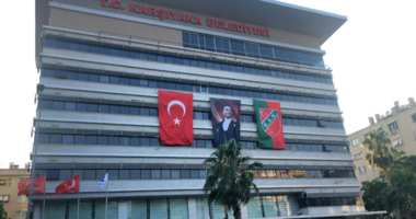 Karşıyaka ve Kula’da encümen çatlağı