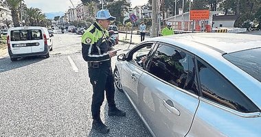 ‘Dur’ ihtarına uymayan sürücüye 246 bin liralık ceza