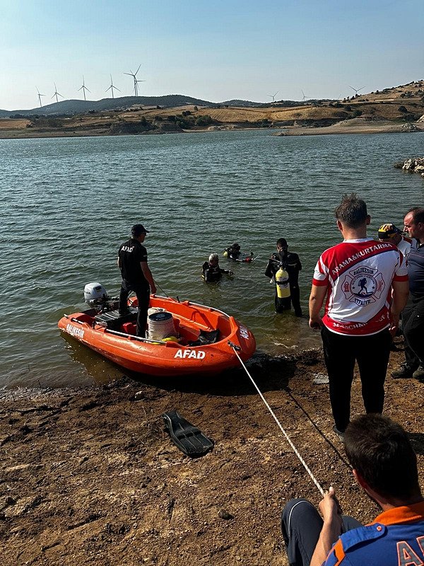 Balıkesir’de serinlemek için gölete giren iki çocuk boğuldu