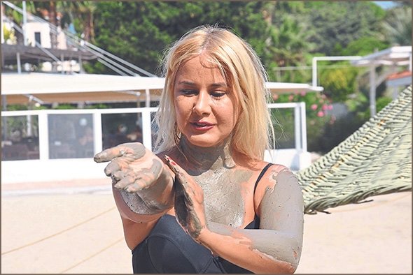 Milyonluk mekanların ruhsatsız otoparkları