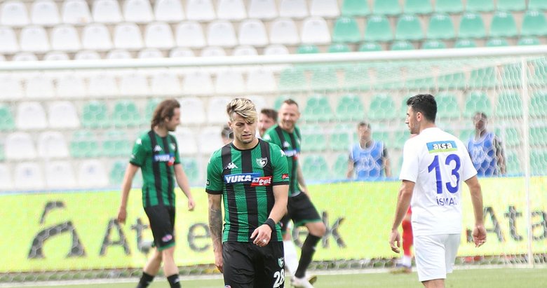 Denizlispor veda etti
