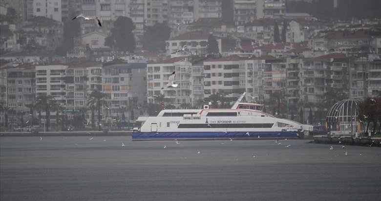 İzmir’de vapur seferleri yeniden başladı