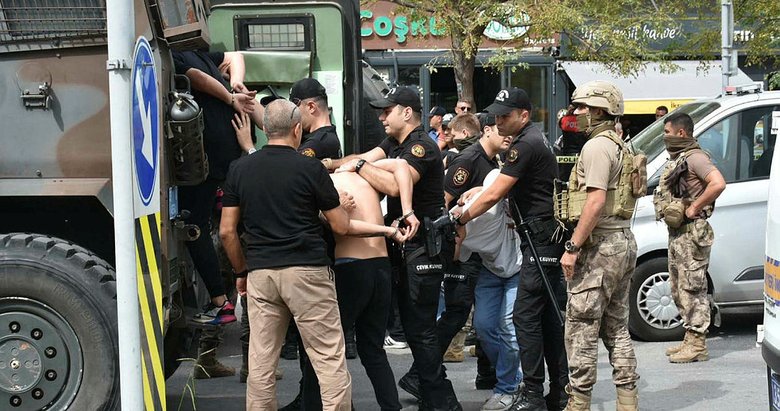 Adliye önünde çete savaşı!