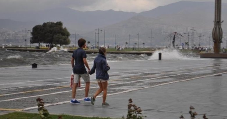 İzmir’de bugün hava durumu nasıl? Meteoroloji’den son dakika sağanak yağış uyarısı