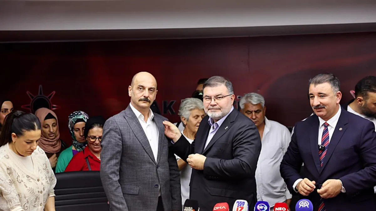 AK Parti İzmir’e 370 yeni katılım