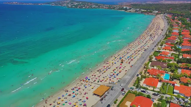 cesme-sahilleri-dolup-tasti-1785090949461.png