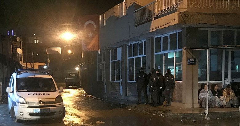 İzmir’de sokak ortasında cinayet