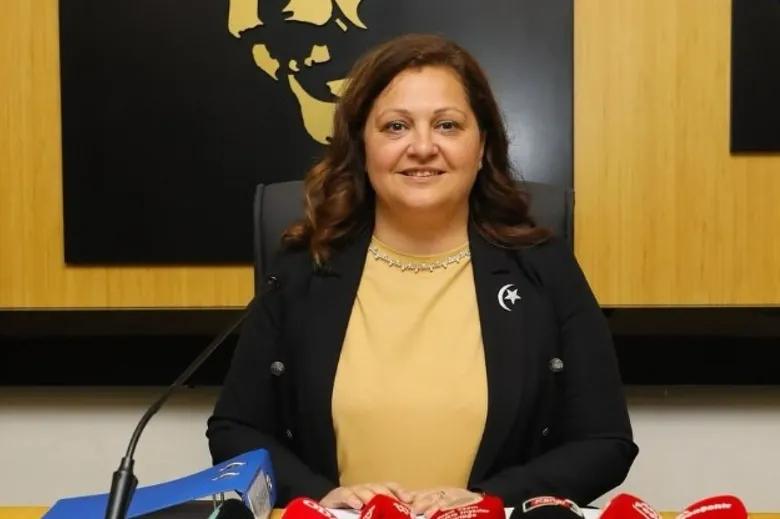 burcu-koksaldan-chpye-sert-veda-koltuk-kavgasi-yerine-hizmet-siyaseti-1782891575580.jpg