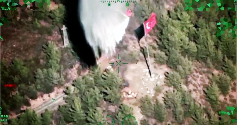 Görüntüler Marmaris’ten! Türk bayrağını alevlere teslim etmediler