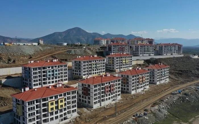 Gaziantep’te deprem konutları sahiplerine teslim edildi! Başkan Erdoğan’dan önemli mesajlar