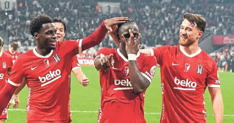 Beşiktaş evinde durdurulamıyor