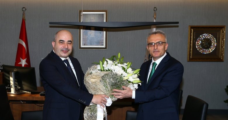 Merkez Bankası Başkanlığı’na Naci Ağbal getirildi