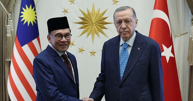 Son dakika... Başkan Erdoğan, Malezya Başbakanı Enver İbrahim’i kabul etti