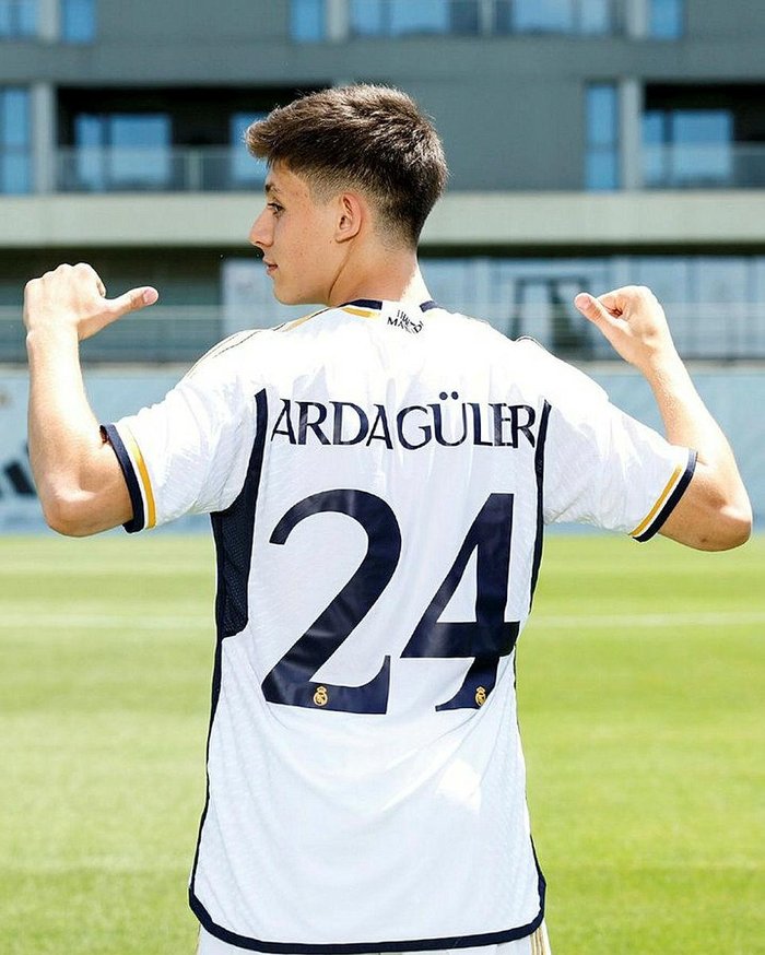 Efsane olmaya geldim