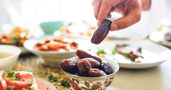 Ramazan'da nasıl beslenmeli? İftar ve sahurda ne tüketmeli, nelerden uzak durmalı?