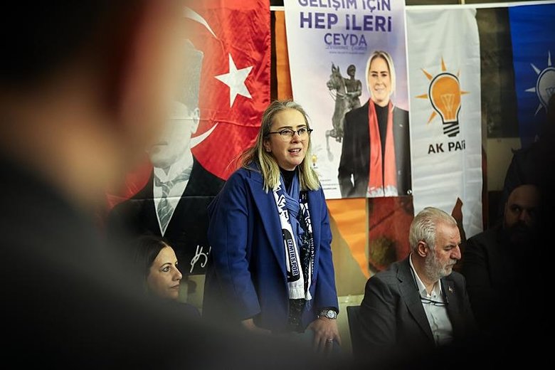 AK Parti Konak Adayı Çankırı: Muhalefet partileri liste kriziyle boğuşurken biz projelerimizi anlatıyoruz