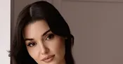 Hande Erçel’den masalsı pozlar