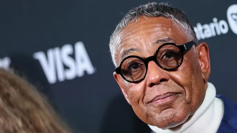 breaking-badin-yildizi-giancarlo-esposito-musluman-oldu-1782045434134.jpg