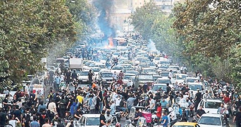 İran’da süren gösterilerde ölü sayısı 6’ya yükseldi
