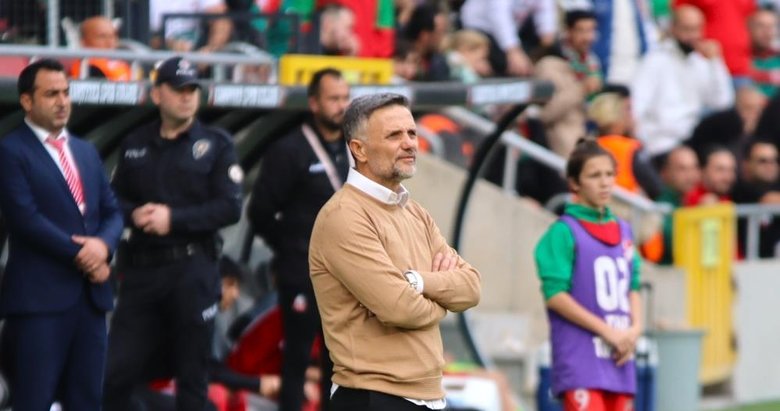 Kaf-Kaf’ta Recep Umut imzaladı