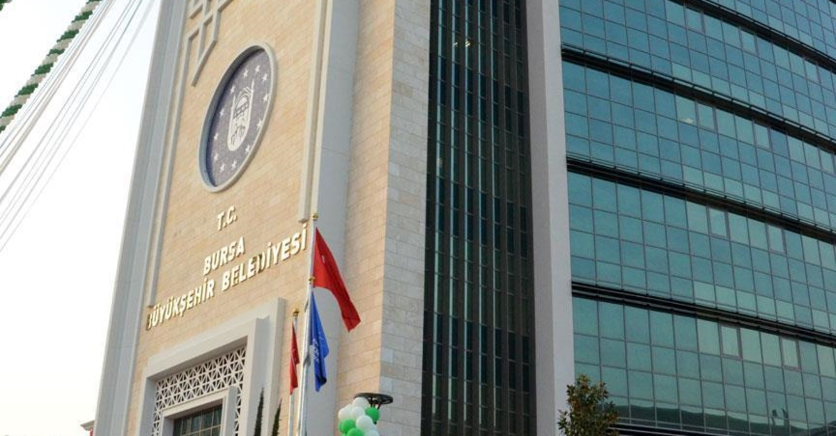 Son dakika: Bursa Büyükşehir Belediyesi AK Parti'ye geçti!