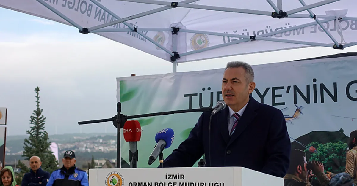 İzmir'de 100 Bin Fidan Dikildi, Orman Yangınlarına Dikkat Çekildi
