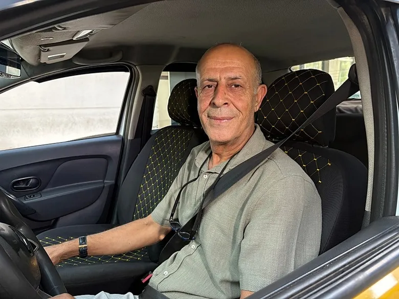 İzmir’de hayat kurtaran müdahale! Taksici son anda farketti