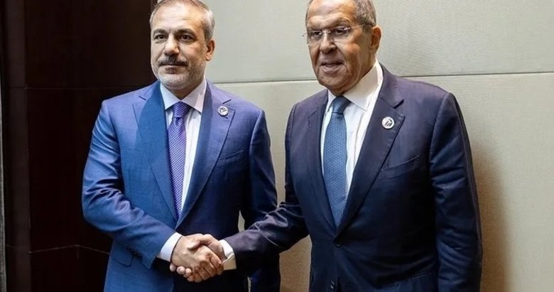 Son Dakika: Dışişleri Bakanı Fidan, Rus mevkidaşı Lavrov ile telefonda görüştü