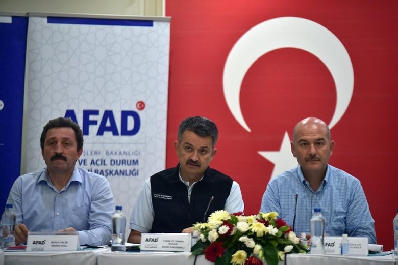 Orman yangınlarında son durum! Bakanlardan canlı yayında açıklama