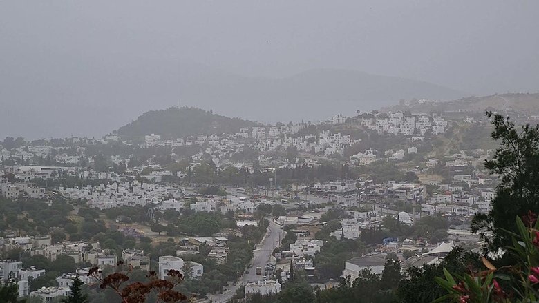 Toz tabakası Bodrum’u kapladı