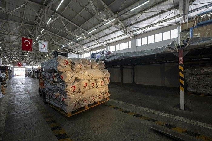 Türk Kızılay Genel Başkanı Kınık duyurdu! Tüm ilk yardım malzemelerini deprem bölgesine sevk ettiklerini bildirdi