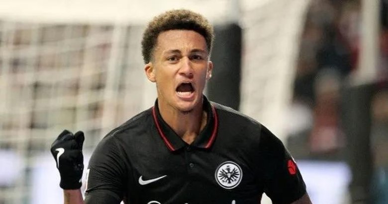 Galatasaray’dan Fenerbahçe’ye stoper misillemesi! Özbek’ten kurmaylarına uyarı: Çabuk olun!