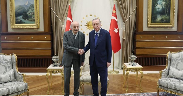 Lübnan’da Dürzi lider Canbolat: Türkiye, Suriye halkını kucaklamıştır