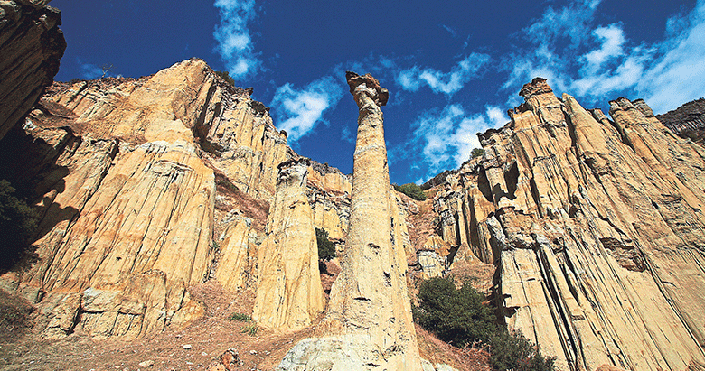 Türkiye’nin ilk jeoparkı Kula’da kısa bir mola