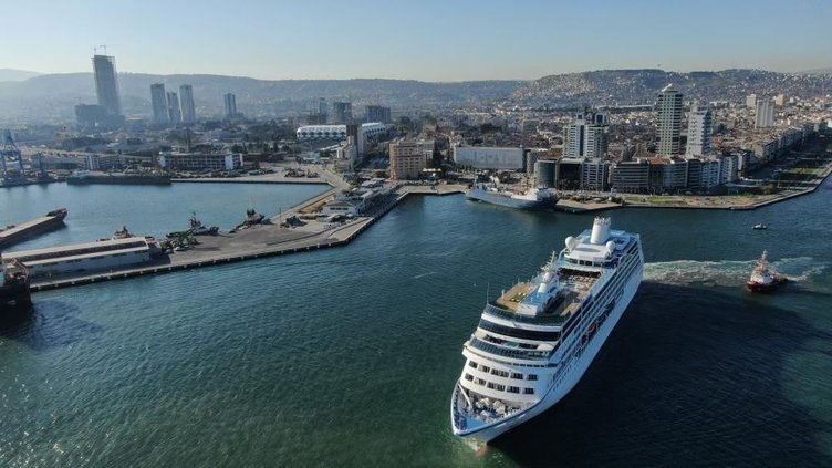 Yılın ilk yarısında İzmir’e yarım milyon turist