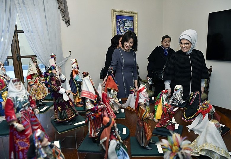 Emine Erdoğan, Özbekistan Cumhurbaşkanı’nın eşi Mirziyoyeva ile bir araya geldi